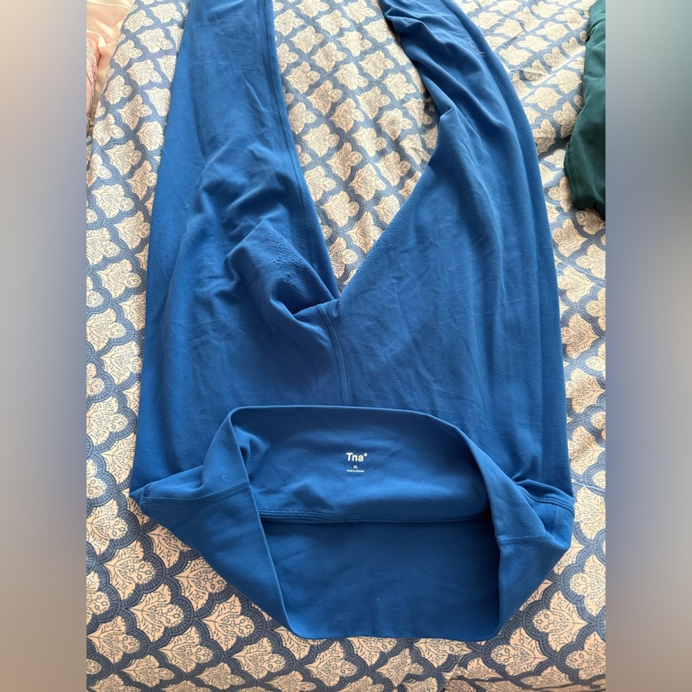 TNA Vibrant Butter Leggings (Aritzia)